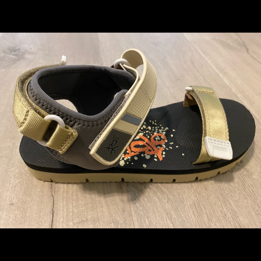 OTBT High Tide sandals